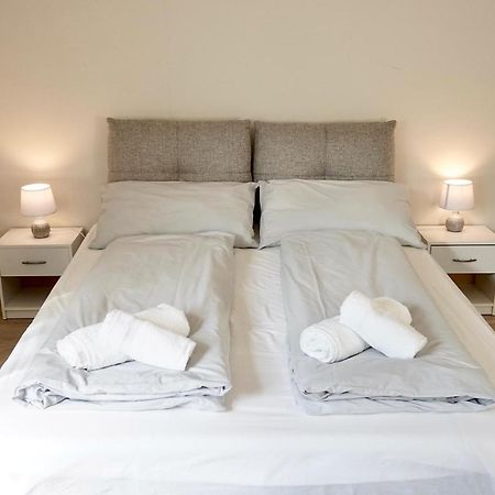 Bright Studio Apartment With Free Private Parking Merano Extérieur photo